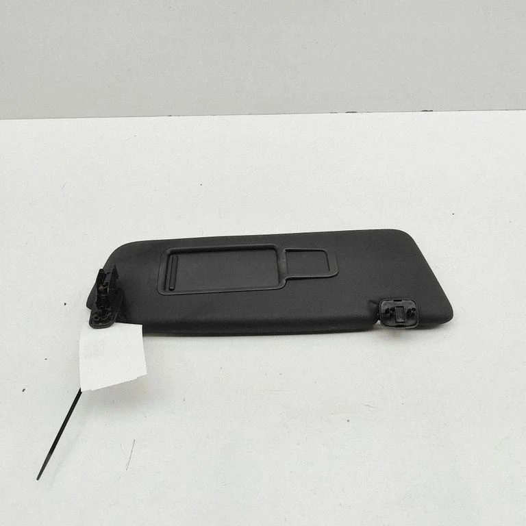 Päikesesirm 8K0857552