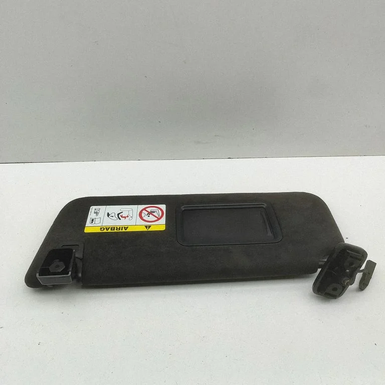 Sun visor LR088731