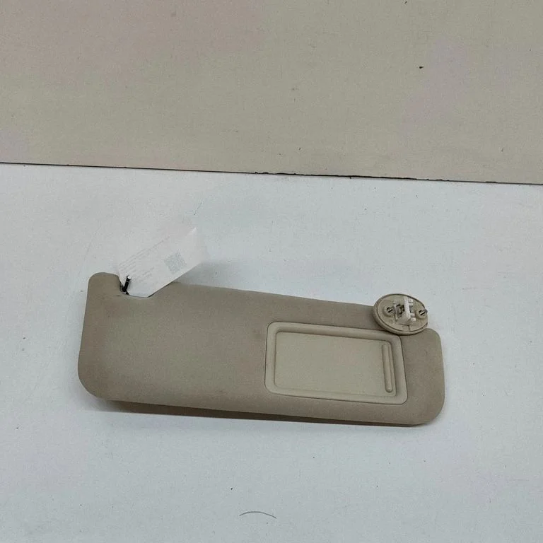 Päikesesirm 7431078040A1 – Lexus NX (2014-2021)