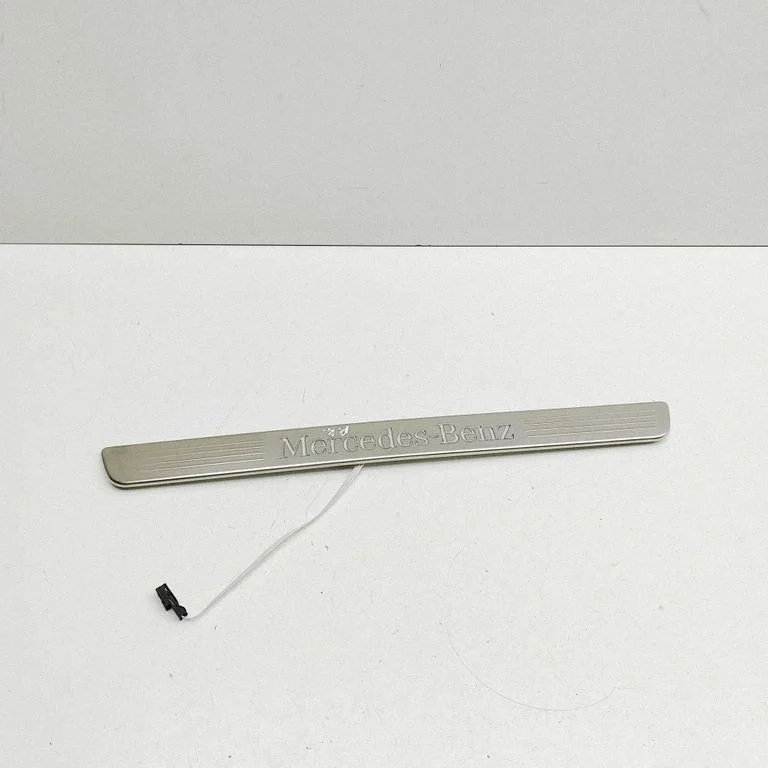 (A) statņa apdare A1676800104