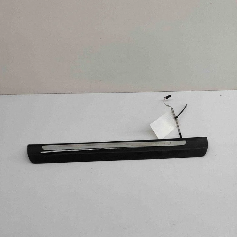 (A) pillar trim 4M0947405A