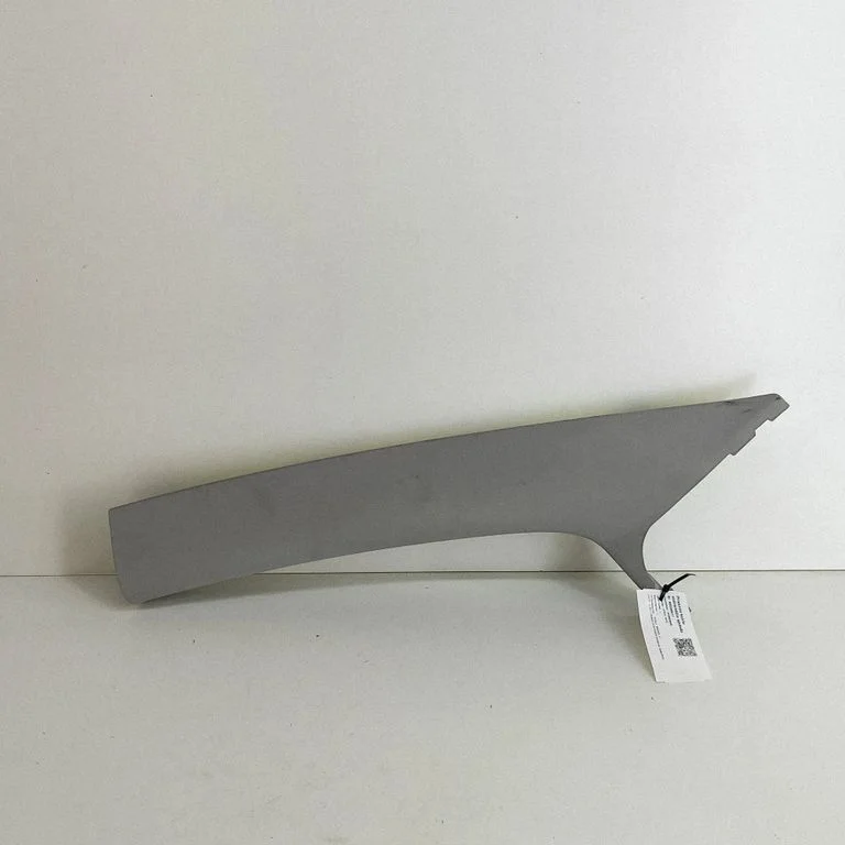 (A) pillar trim – Tesla Model Y (2020-)