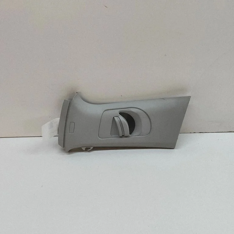 (B) piilari kate (alumine) 5G4867243B