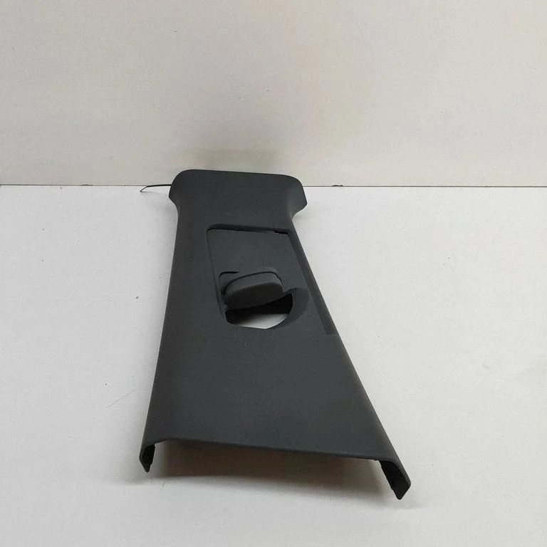 (B) pillar trim (bottom) 89A867243A