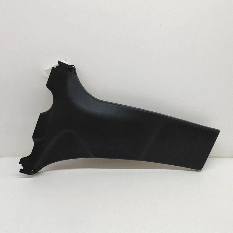 (B) pillar trim (bottom) – Toyota Yaris Cross (2020-)