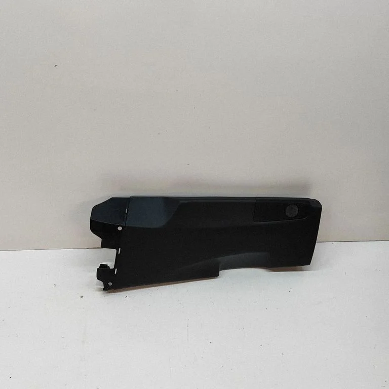 (B) statņa apdare (apakšējā) 4M0867239G