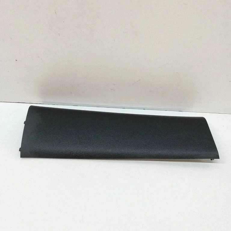 (B) statņa apdare (augšējā) 2K0867292