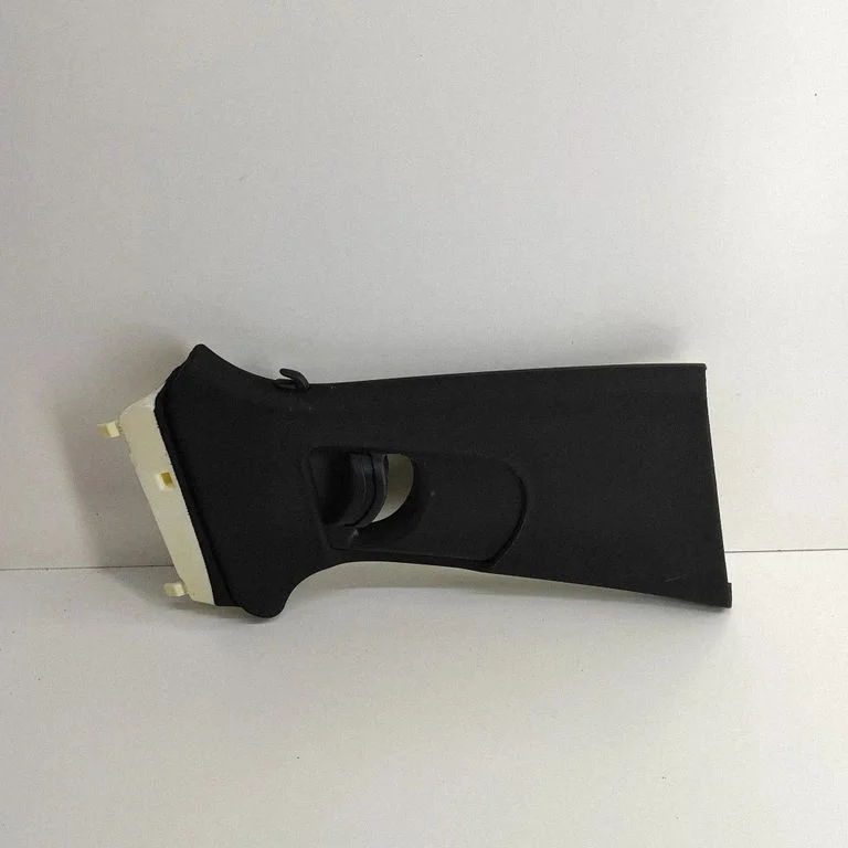 (B) statņa apdare (augšējā) 4G0867244