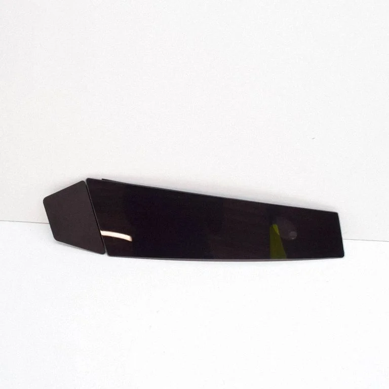 (B) pillar trim (top) – Tesla Model Y (2020-)