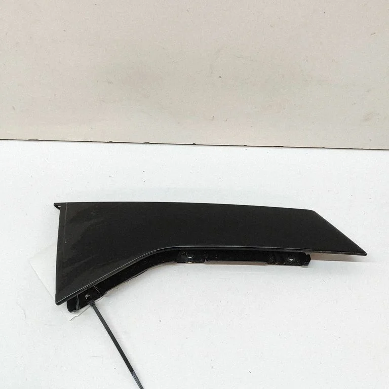 (C) pillar trim SC2E5402961