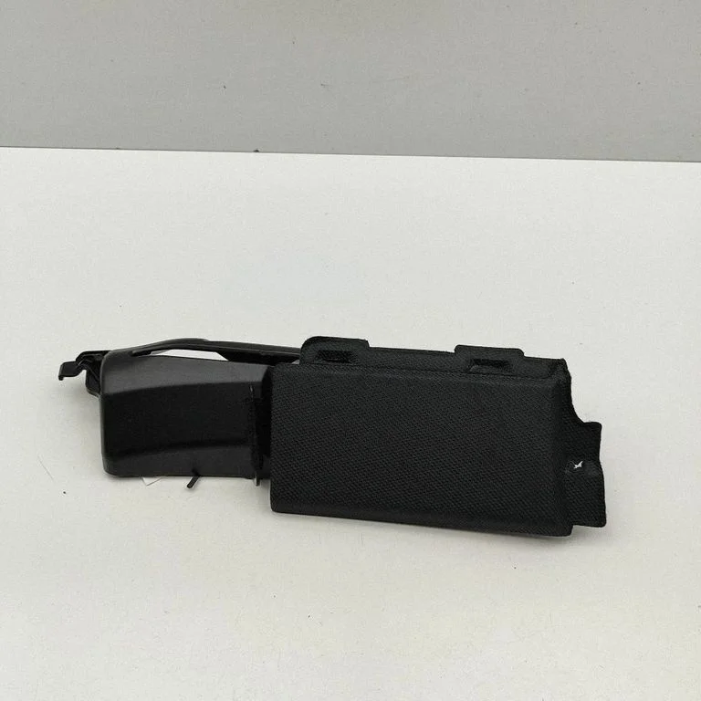 (C) pillar trim 8W6867296
