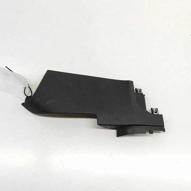 (C) pillar trim 8V4868606