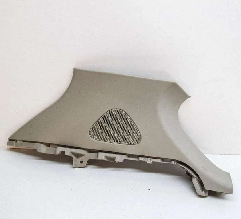 (C) pillar trim KD4668290