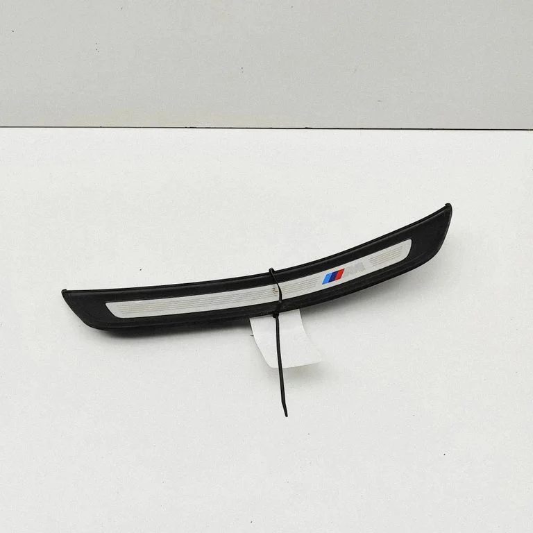 Rear sill trim cover 9447022