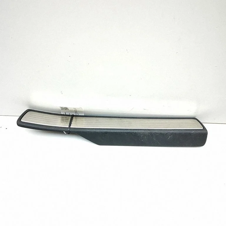 Aizmugurējā sliekšņa apdare (iekšējā) A2226808335