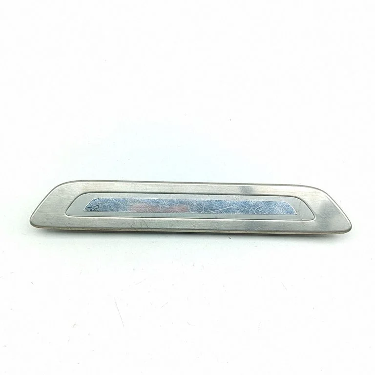 Aizmugurējā sliekšņa apdare (iekšējā) 7P6853173J