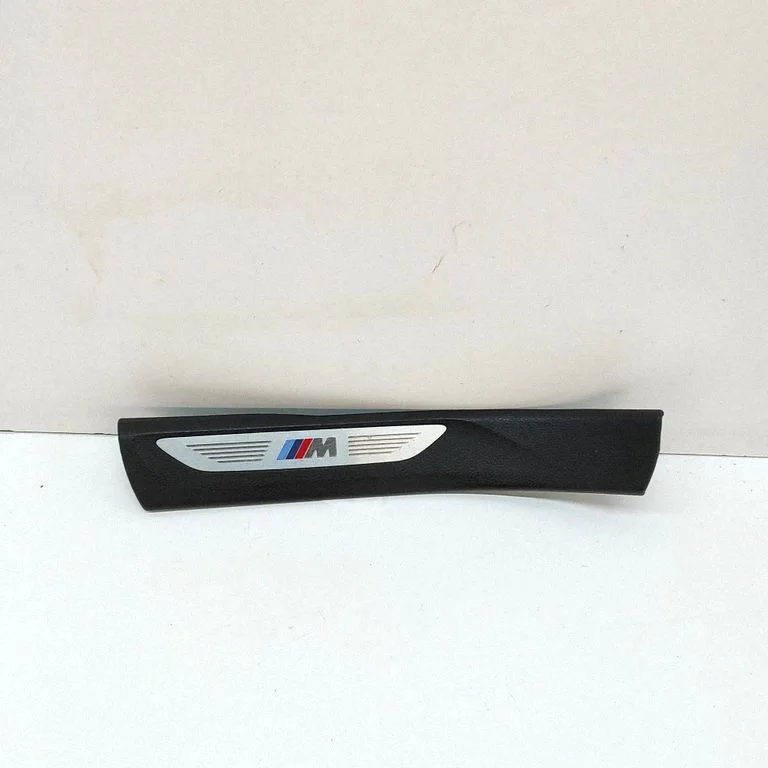 Aizmugurējā sliekšņa apdare (iekšējā) 7284579