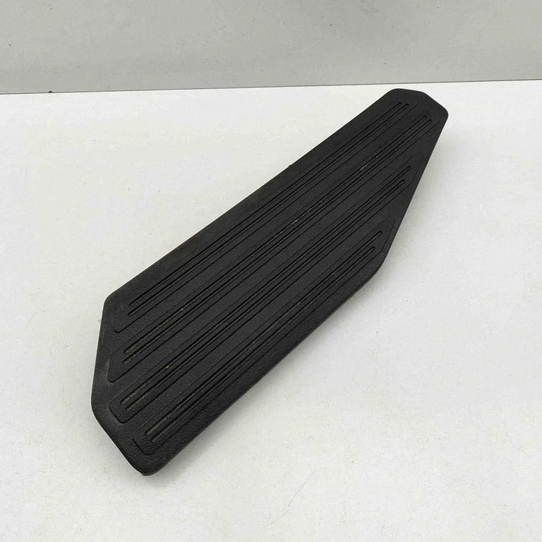 Rear sill trim cover – Volkswagen Amarok (2010-2020)