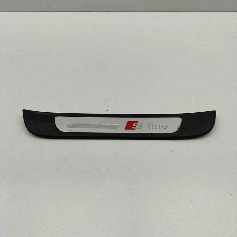 Rear sill trim cover 4G0853375C
