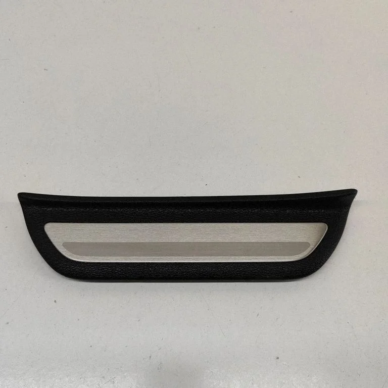 Tagalävise kate (sisemine) 85877J7700WK – KIA Xceed (2019-)