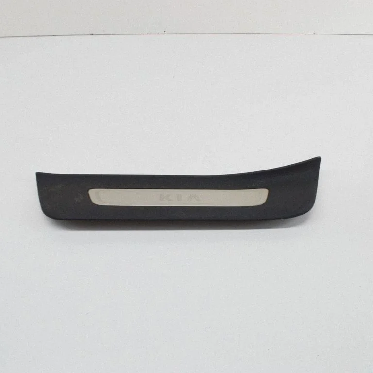 Aizmugurējā sliekšņa apdare (iekšējā) 85878D4300
