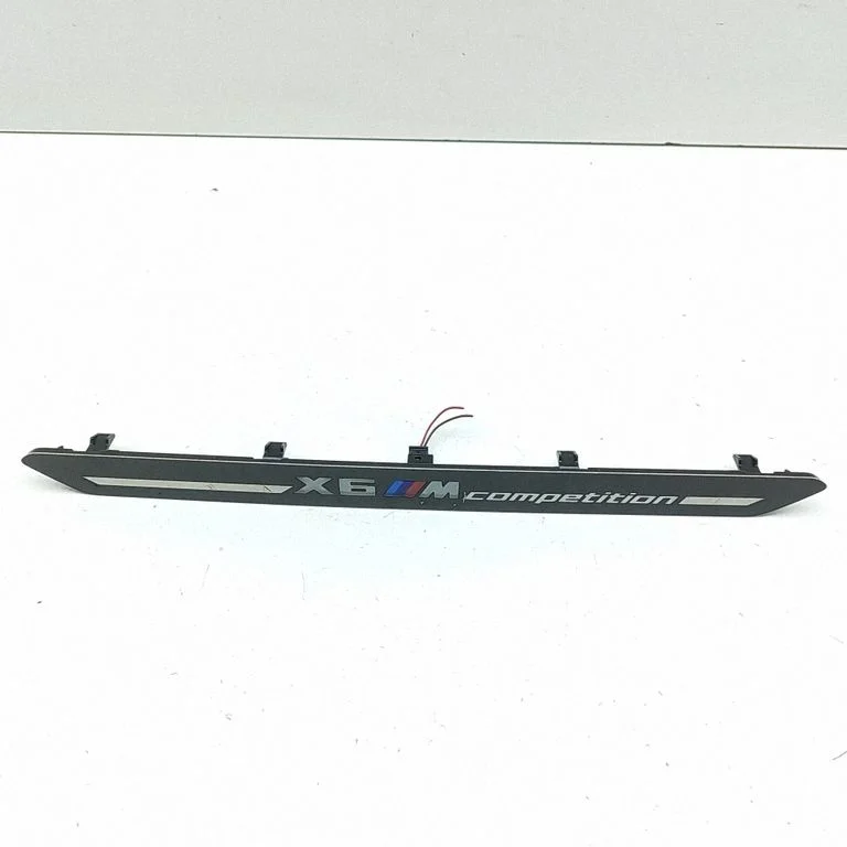 Front sill trim cover 8095505