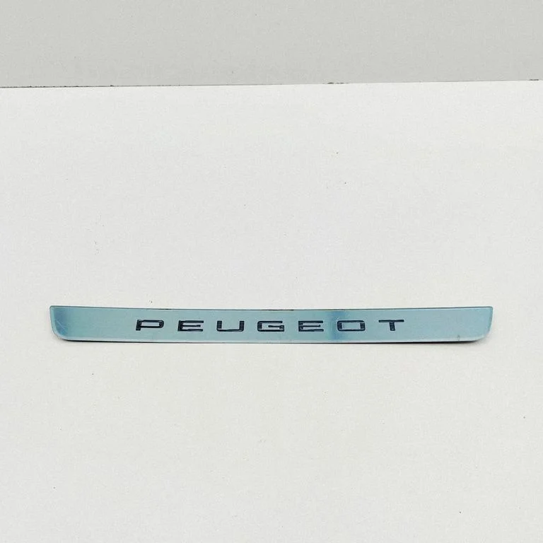 Priekšējā sliekšņa apdare (iekšējā) – Peugeot 2008 II (2019-)