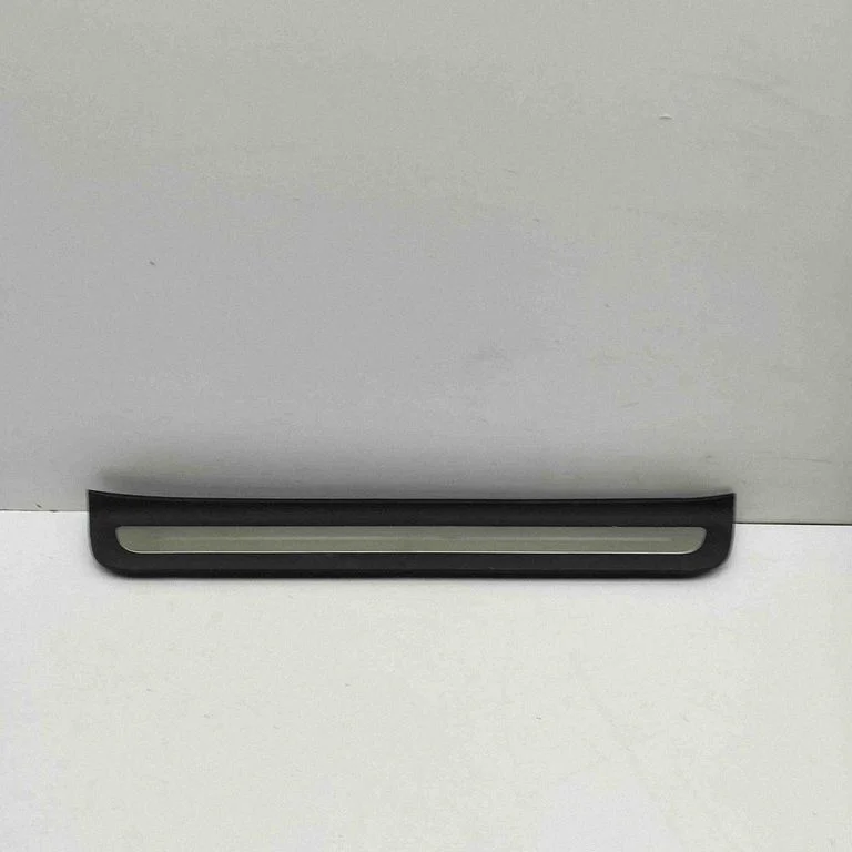 Priekšējā sliekšņa apdare (iekšējā) 85883R2500