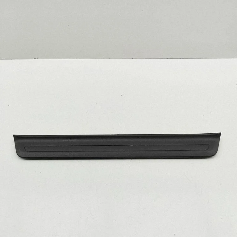 Priekšējā sliekšņa apdare (iekšējā) 85874AT000