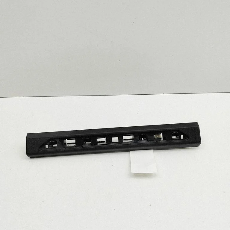 Front sill trim cover – BMW X7 G07 (2018-)