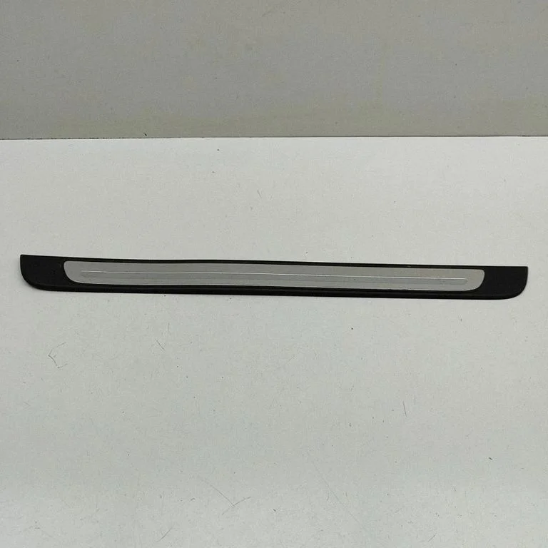 Front sill trim cover – Audi Q4 e-tron (2021-)