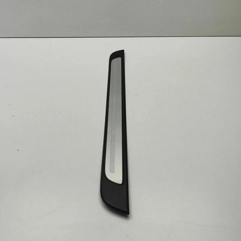 Front sill trim cover – Audi Q4 e-tron (2021-)