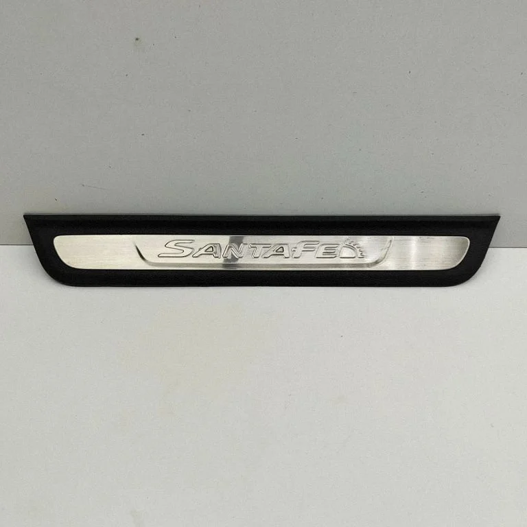 Priekšējā sliekšņa apdare (iekšējā) 85883S1500