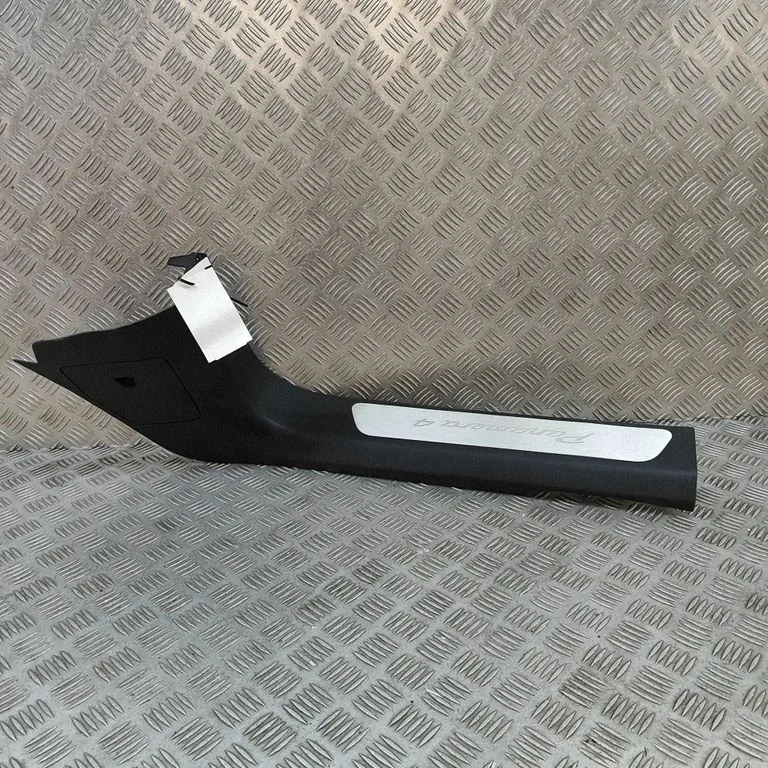 Priekšējā sliekšņa apdare (iekšējā) 971863484