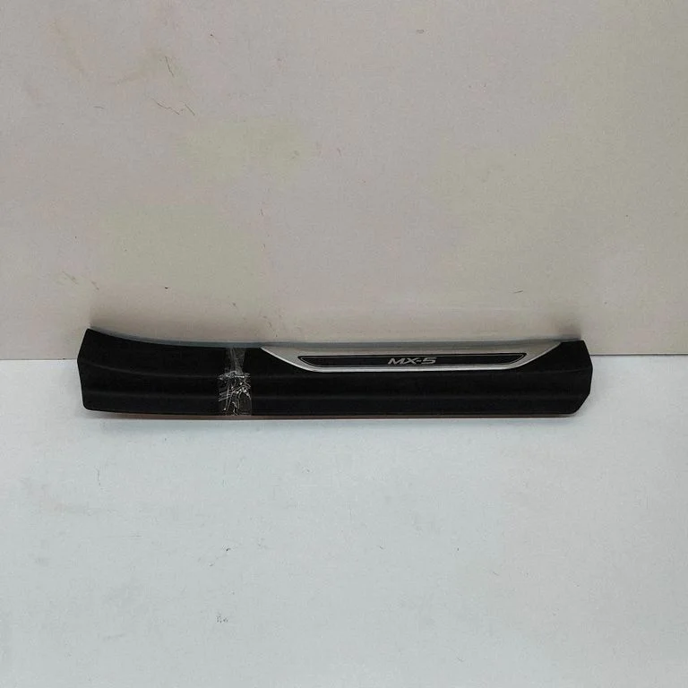 Front sill trim cover N24368710A02