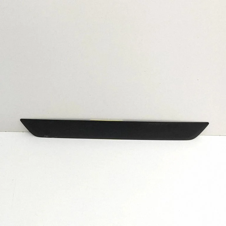 Priekšējā sliekšņa apdare (iekšējā) 149430100B
