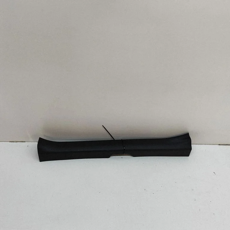 Front sill trim cover – Toyota Yaris Cross (2020-)
