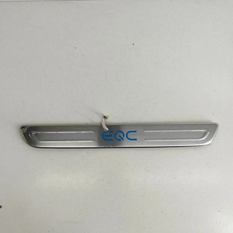 Priekšējā sliekšņa apdare (iekšējā) A2936803301