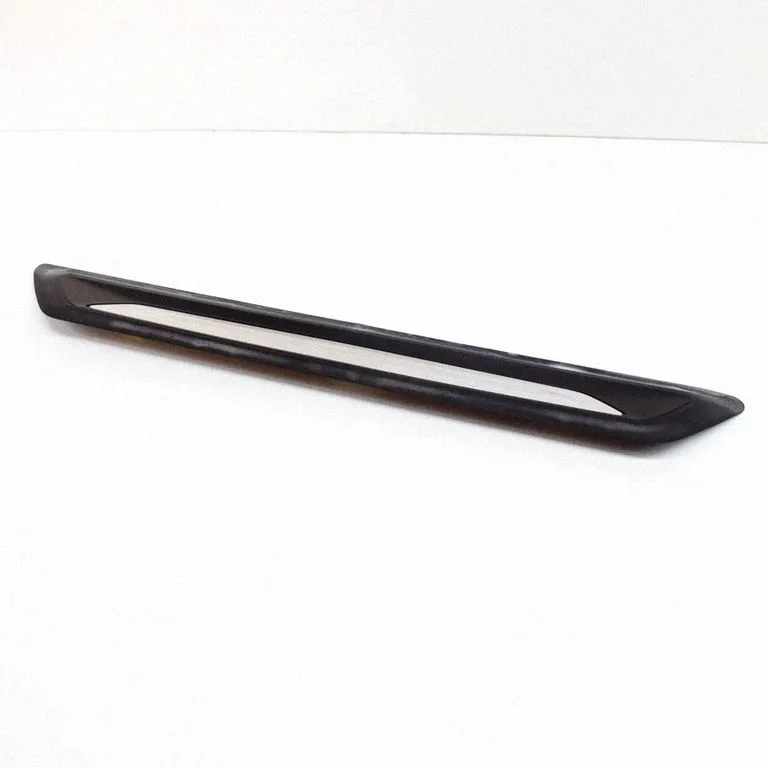 Front sill trim cover 7410460