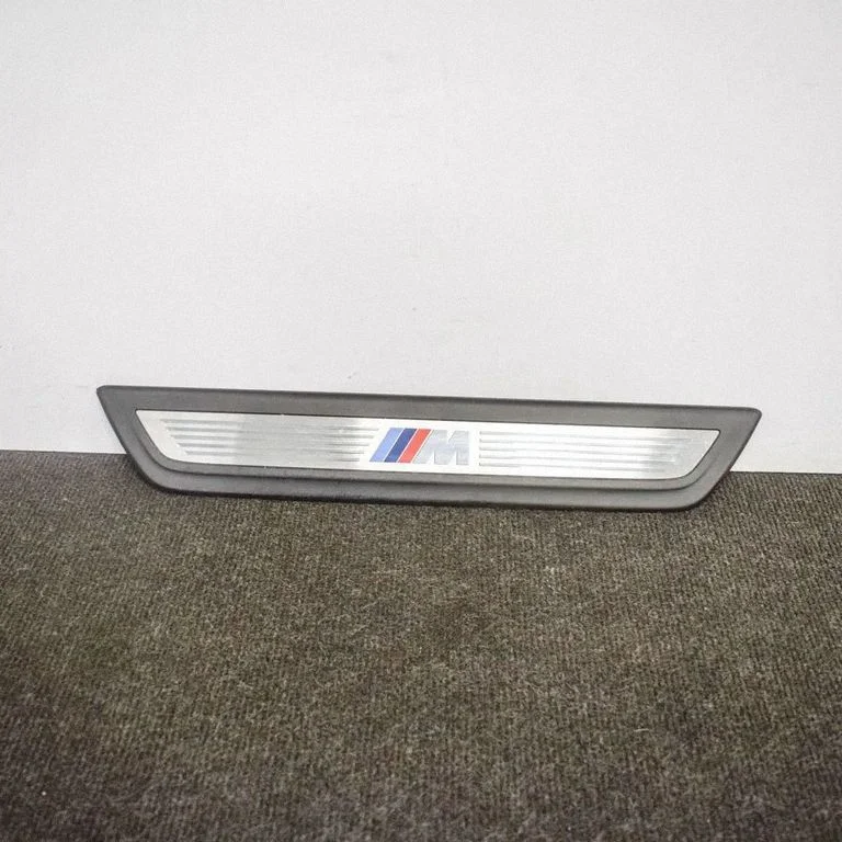 Priekšējā sliekšņa apdare (iekšējā) 7354251