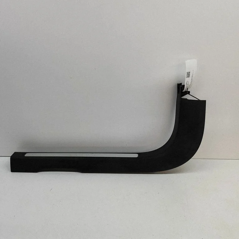 Priekšējā sliekšņa apdare (iekšējā) 31468384