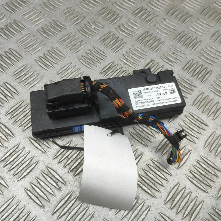 Other devices 4M0915233G