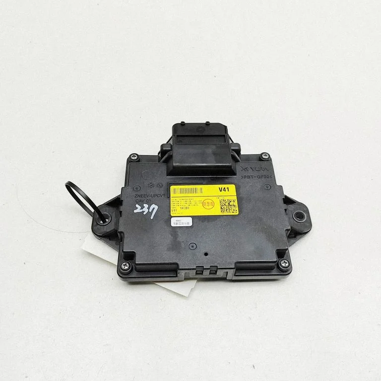 Muud seadmed 350001XCB0 – Genesis GV60 (2021-)