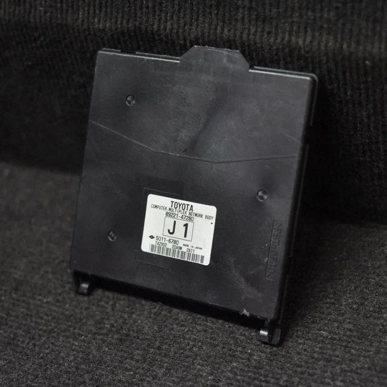 Other devices – Toyota Prius (XW30) (2009-2015)