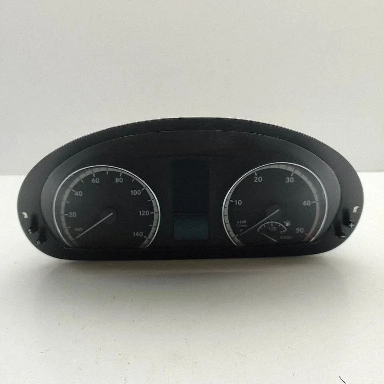 Spidometrs (instrumentu panelis) A6399001901