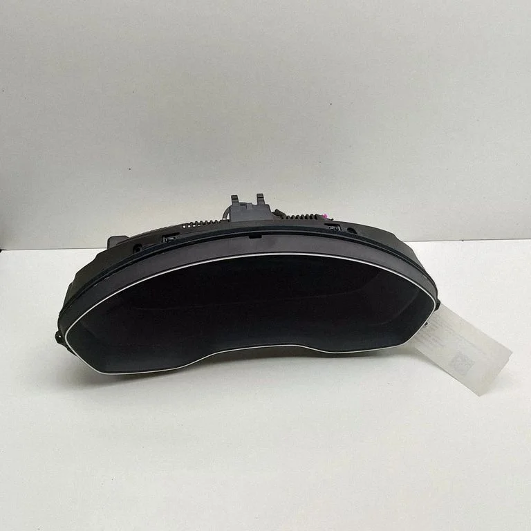 Spidometrs (instrumentu panelis) 8W5920790L
