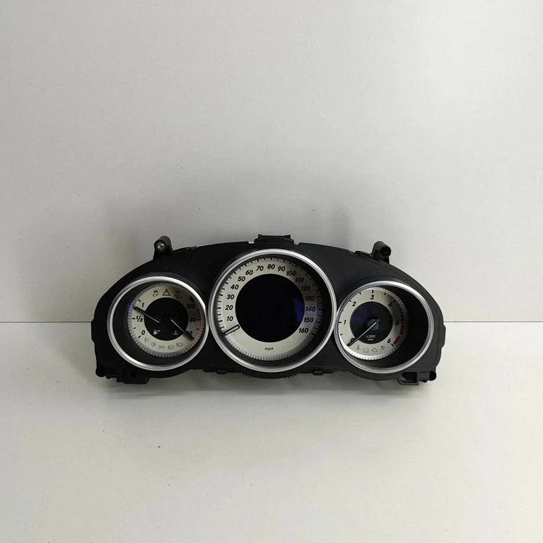 Spidometrs (instrumentu panelis) A2129017208