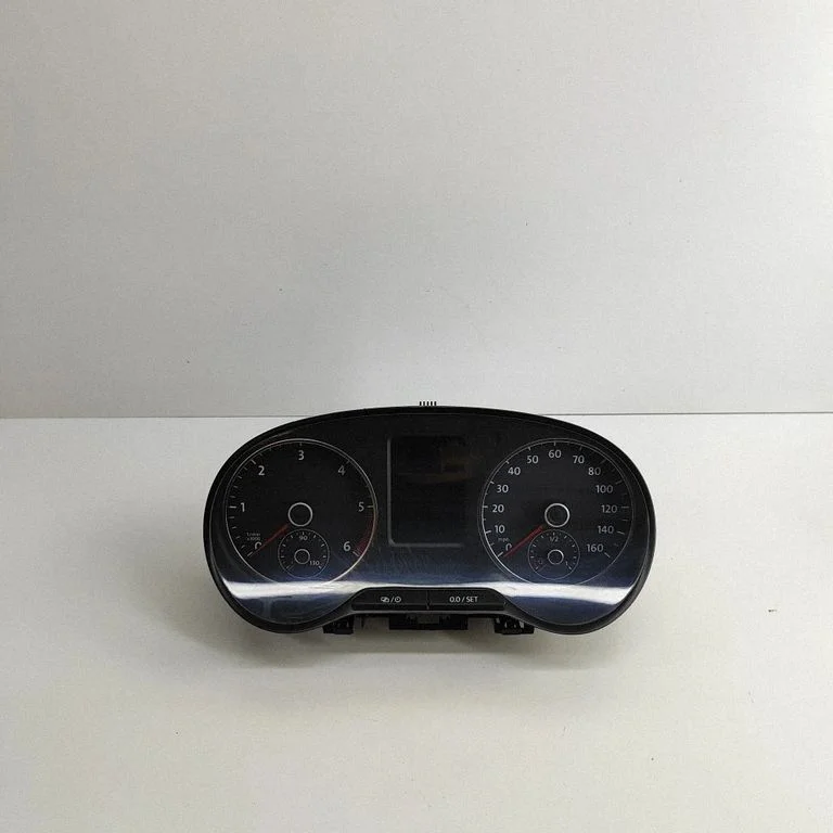 Speedometer (instrument cluster) – Volkswagen Amarok (2010-2020)