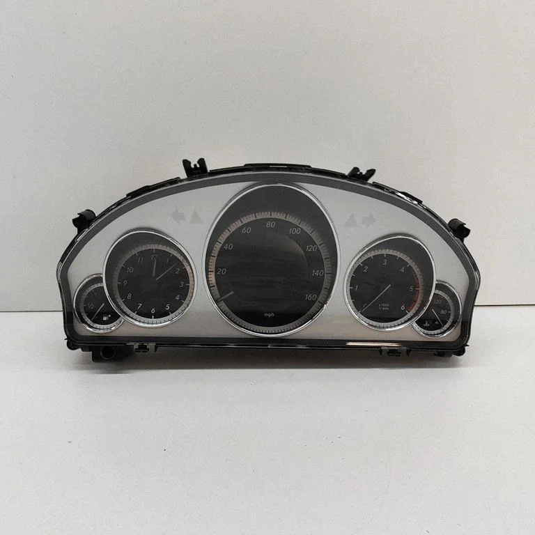 Spidometrs (instrumentu panelis) A2125401548