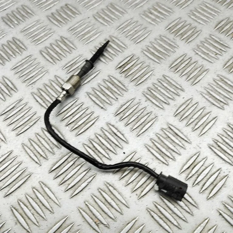 Oil temperature sensor 8490564